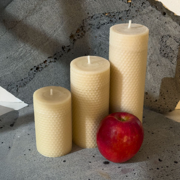 Signature · Pure 6cm Beeswax Pillar · Warm Natural Golden Light